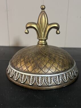 Unmarked Ornate Gold Bronze Tone Decorative Replacement Lid Fleur de Lis
